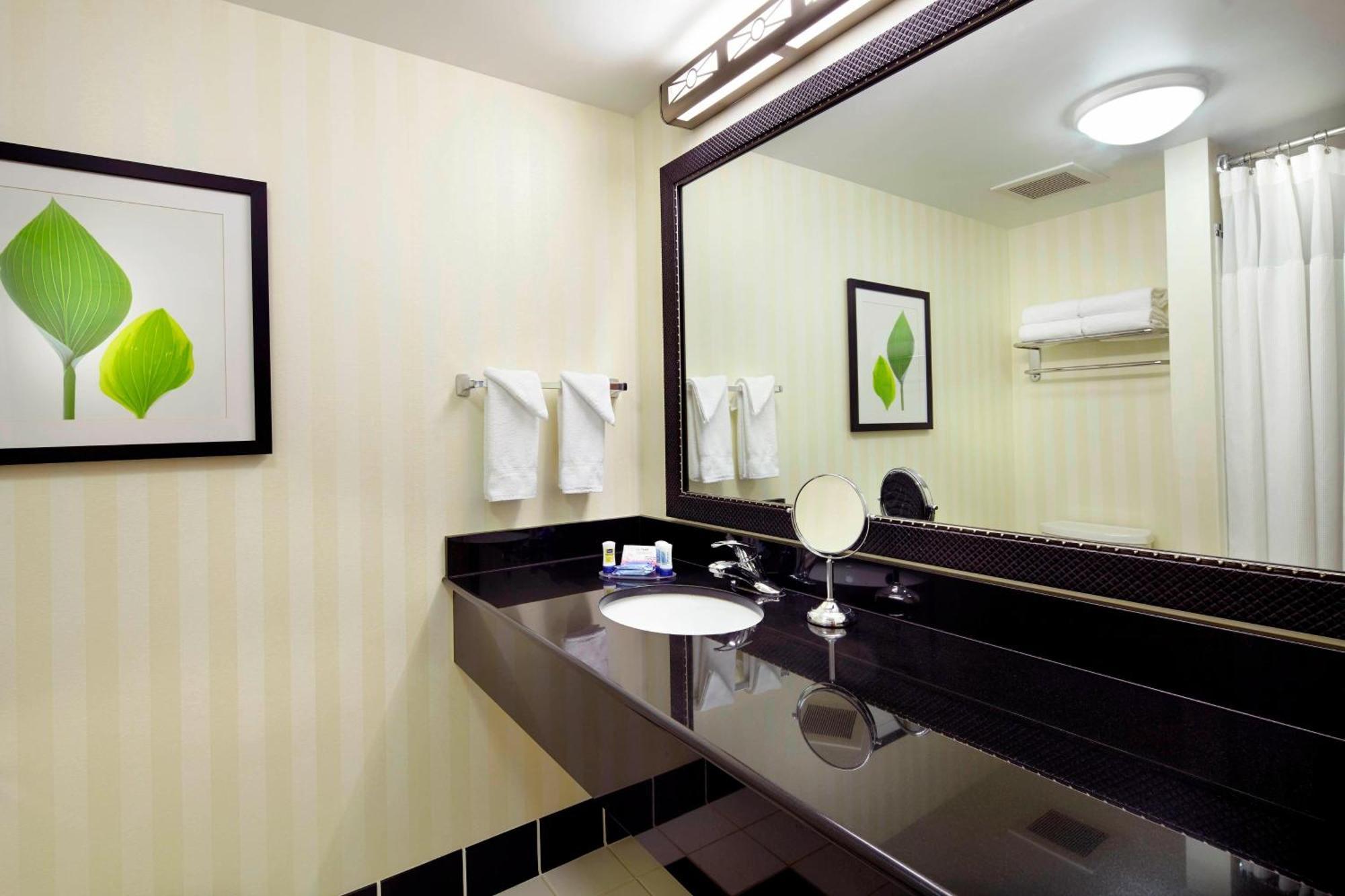 Fairfield Inn & Suites Pittsburgh Neville Island Robinson Township Exteriör bild