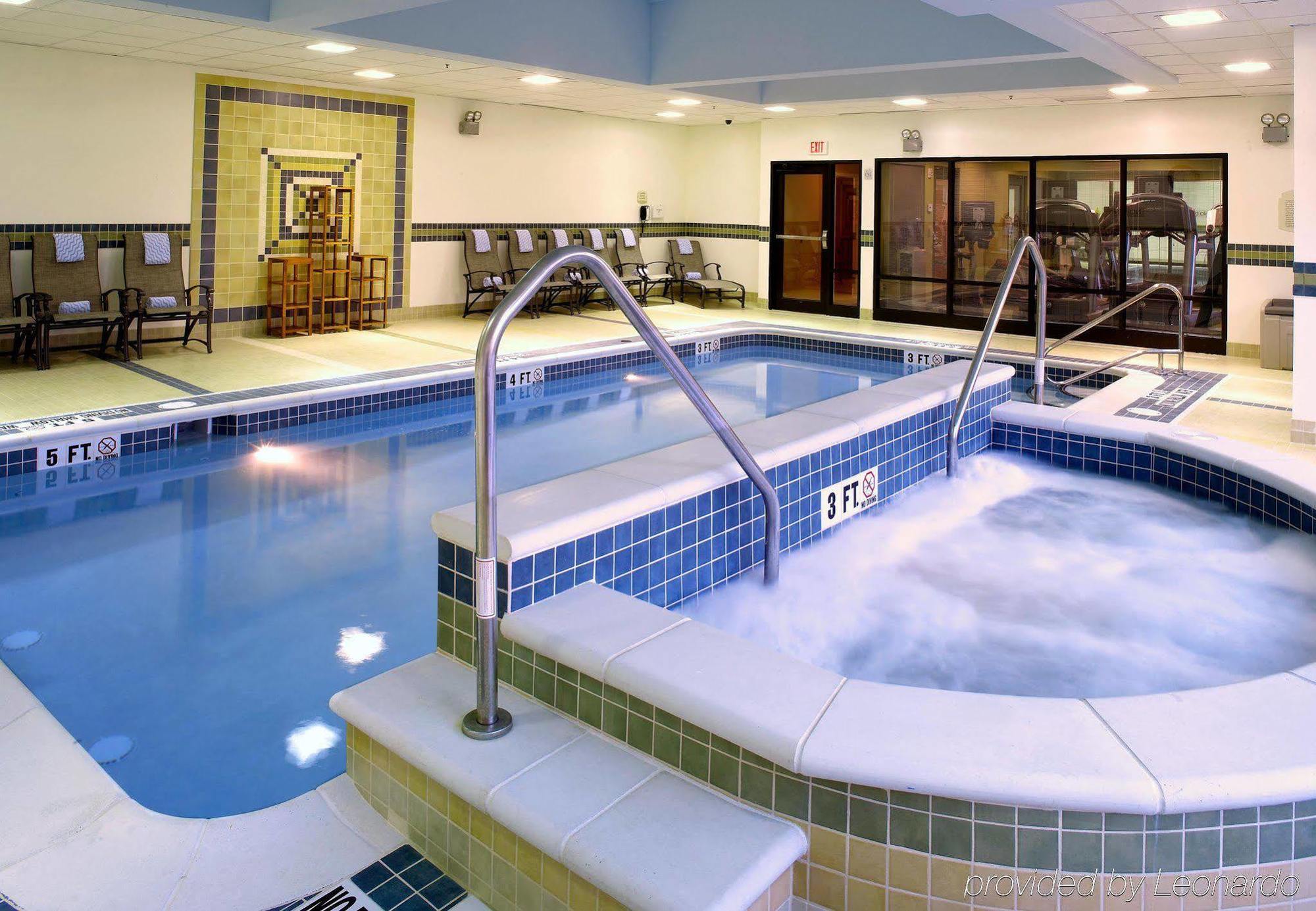 Fairfield Inn & Suites Pittsburgh Neville Island Robinson Township Exteriör bild